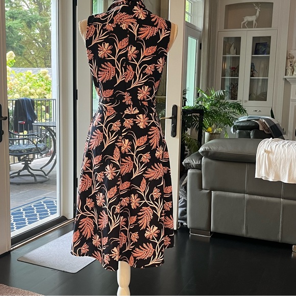 Banana Republic Midi Dress Size 4 - Picture 10 of 11
